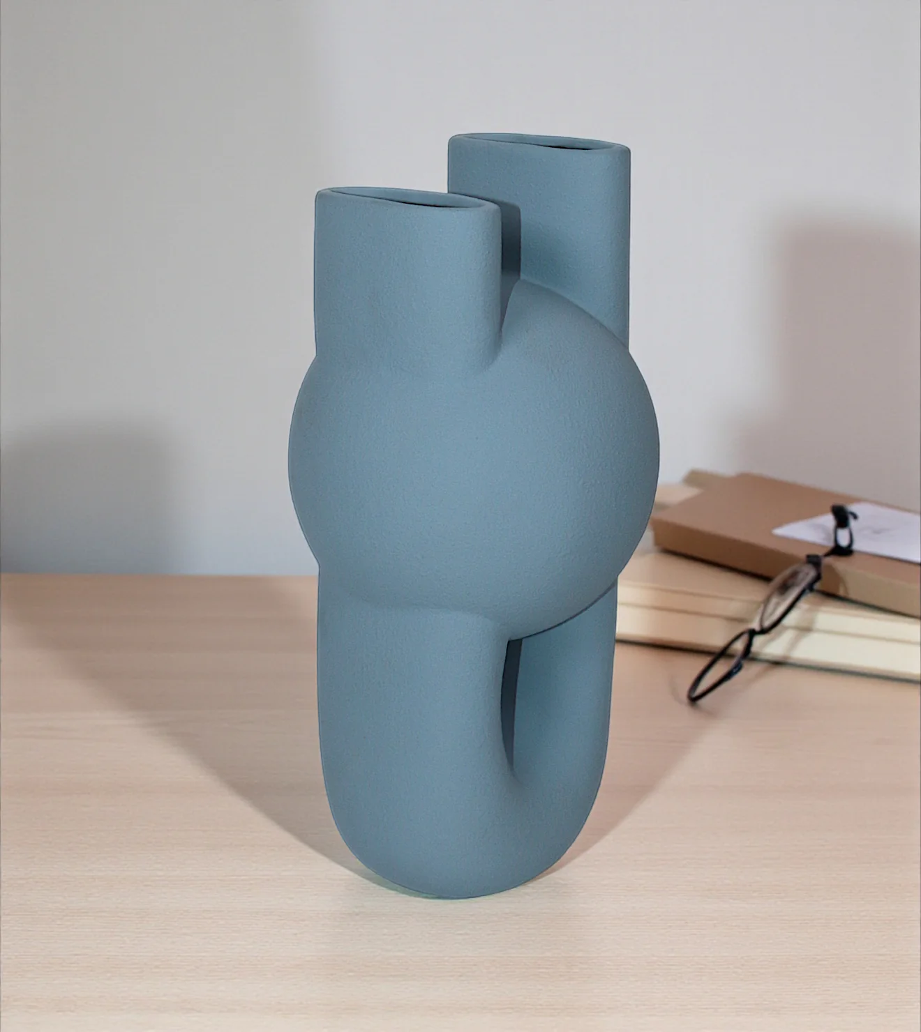 ceramic vase blue circle china 9.5x5