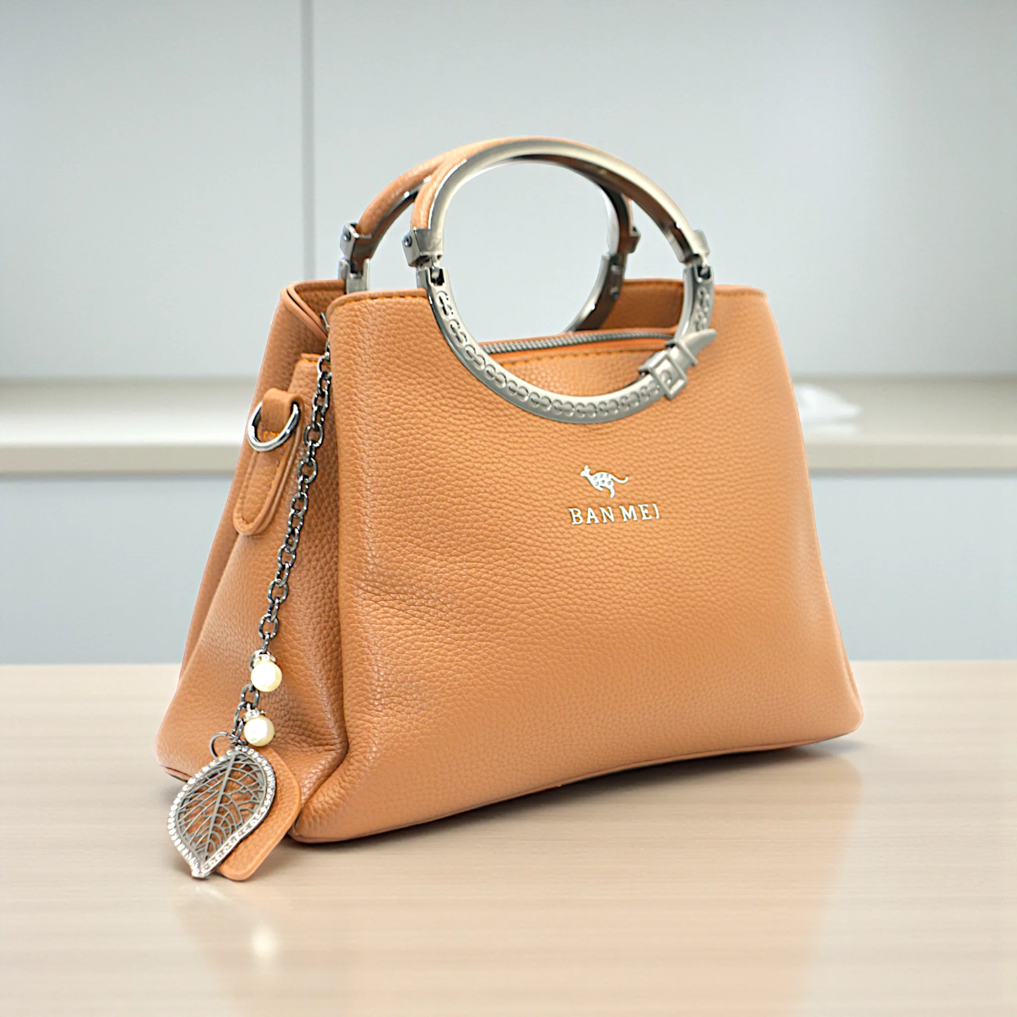 ladies handbag - Image 3