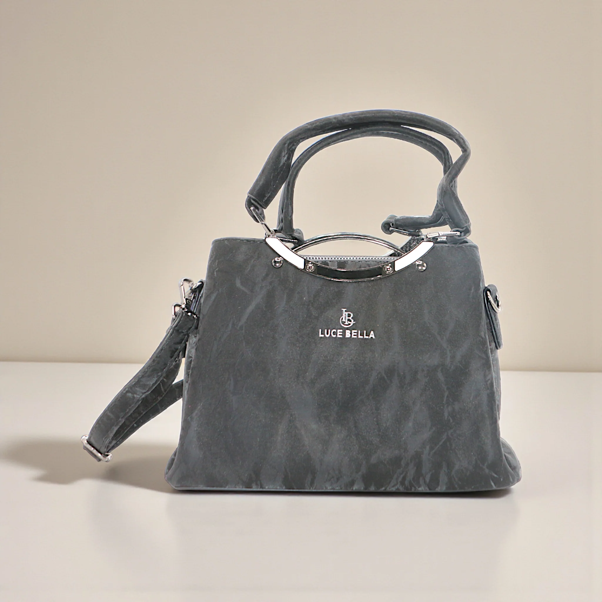 ladies handbag - Image 4