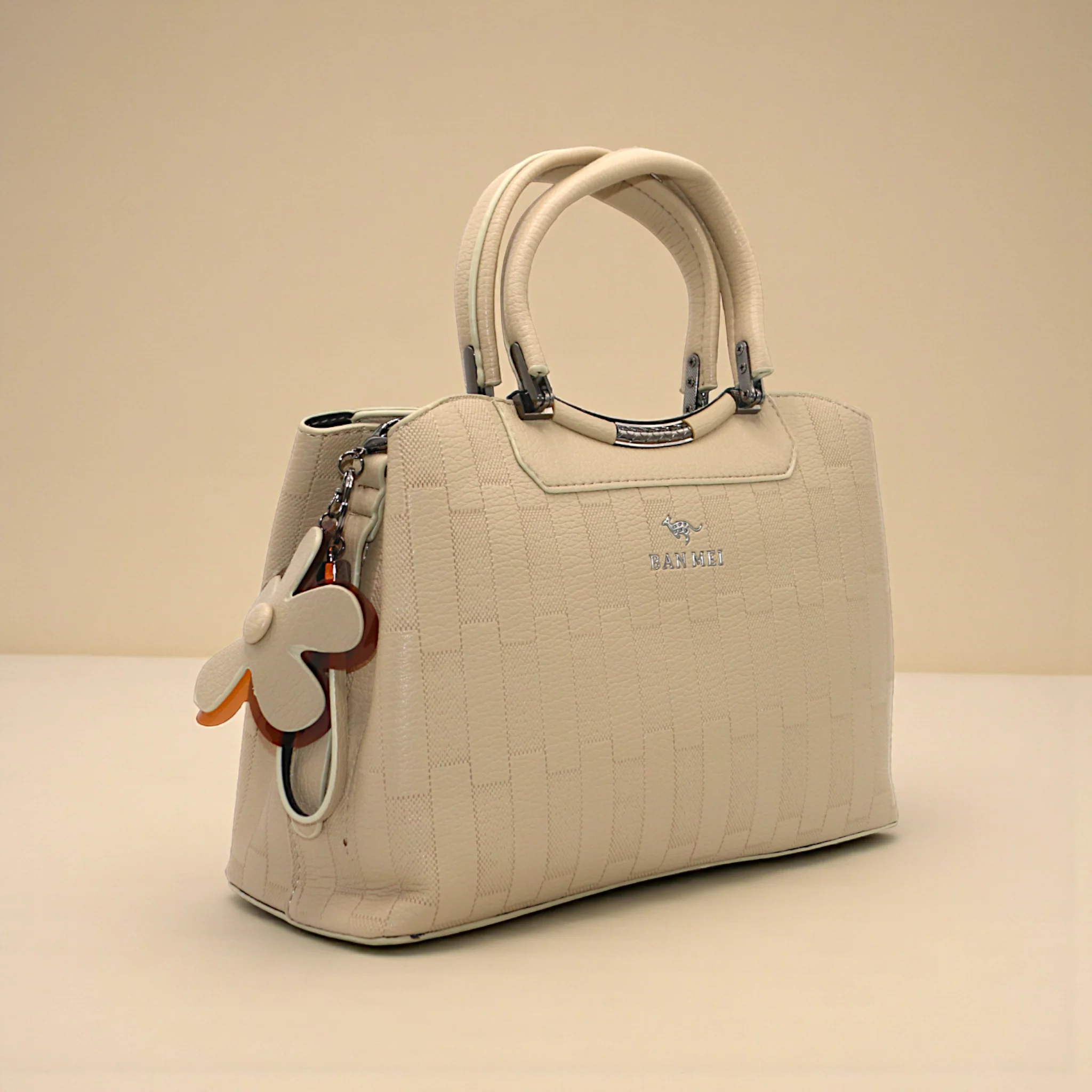 ladies handbag - Image 4
