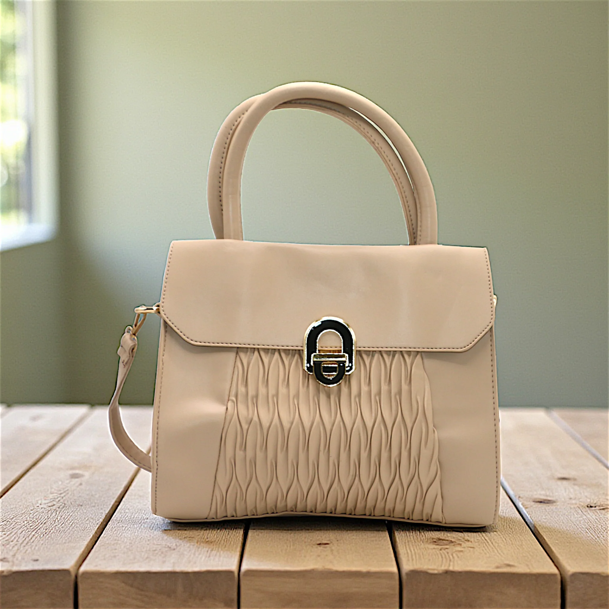 ladies handbag - Image 3