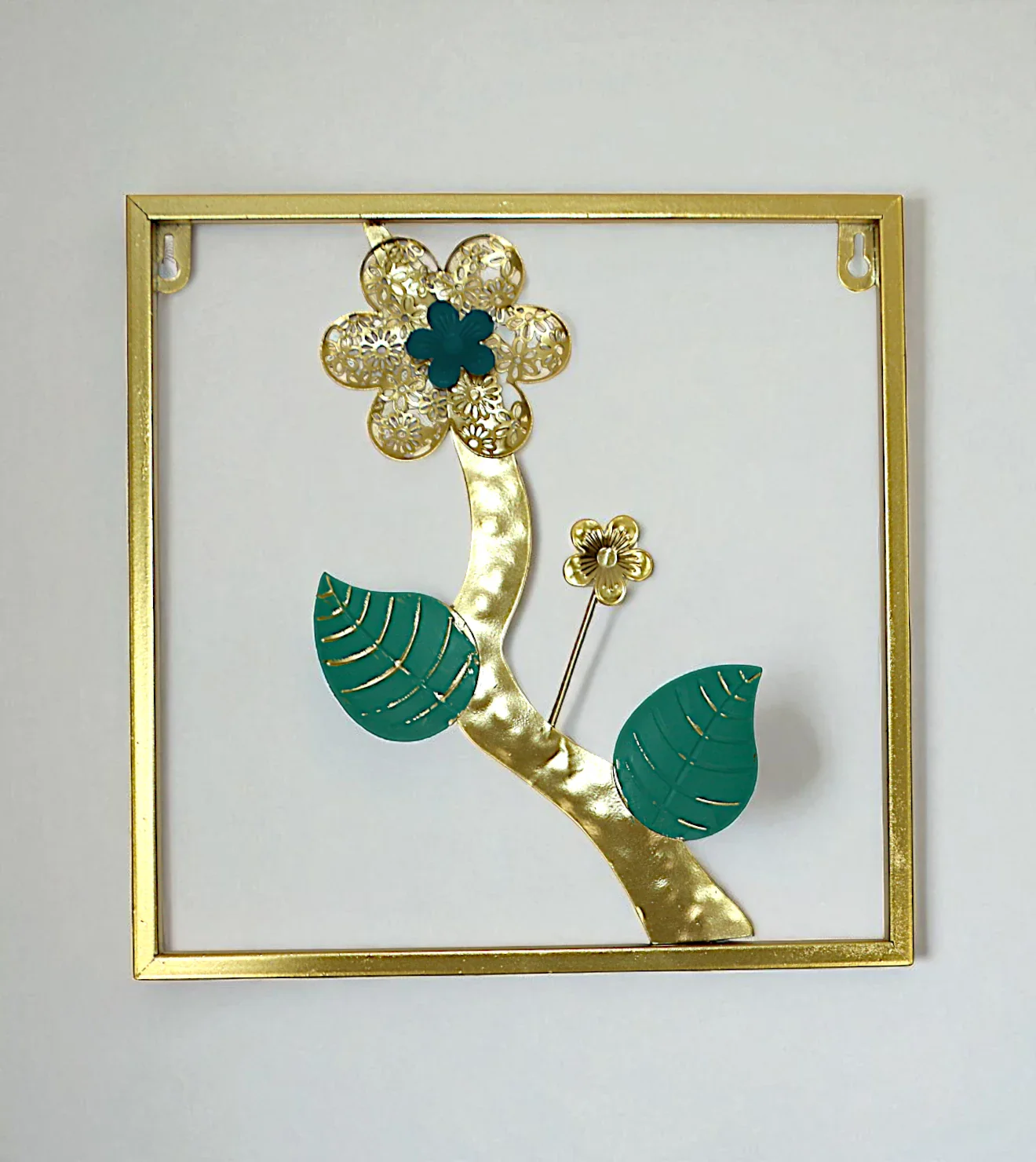 metal wall hanging square golden small china 11.7x11.7