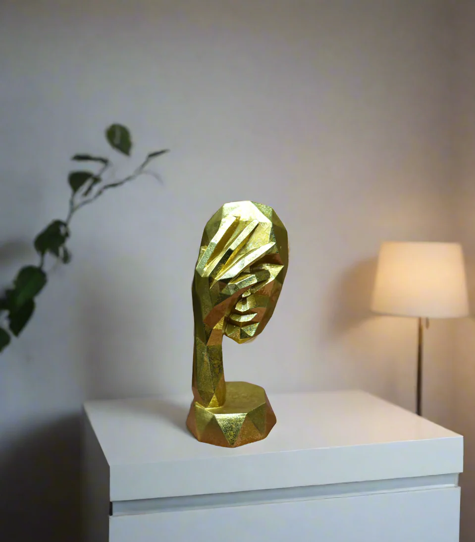 statue face golden 2514