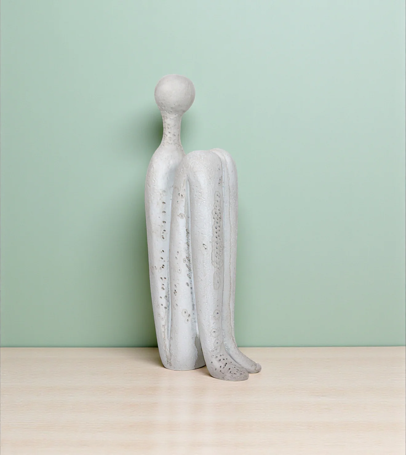 statue head down white china "10x3"