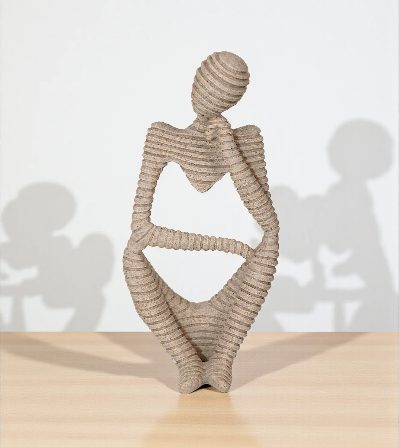 statue thinker beige china "9x4.2"