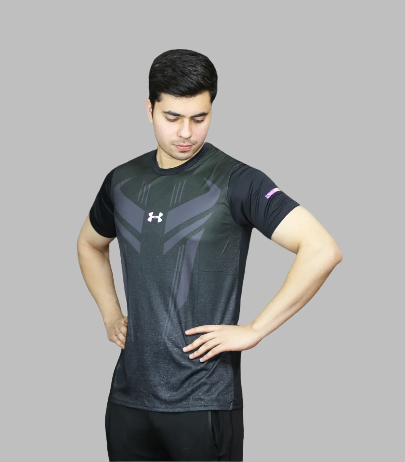 t shirt half sleeves under armour black 313 - Image 2