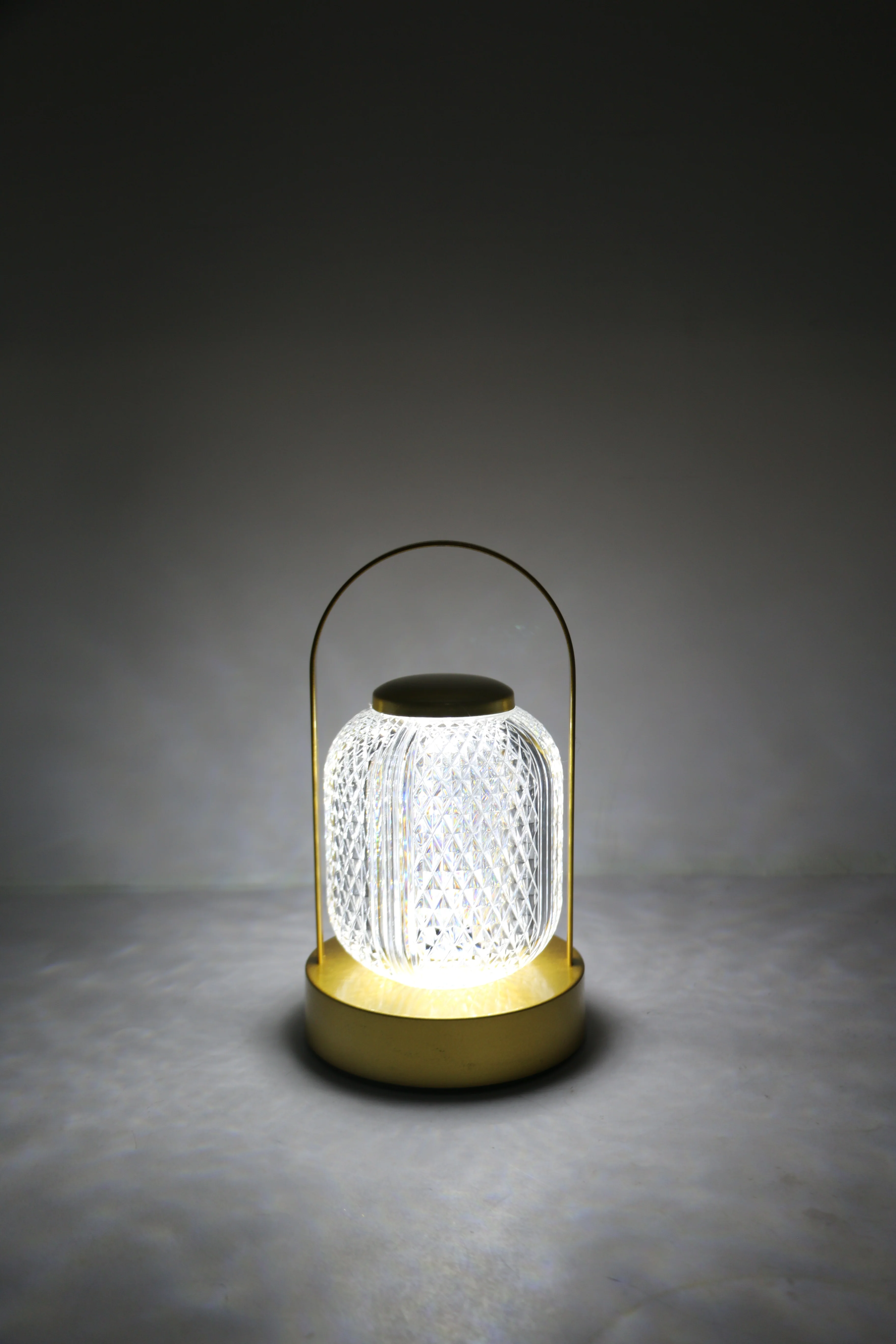 table lamp touch usb 8"x4.5" china d004 - Image 3